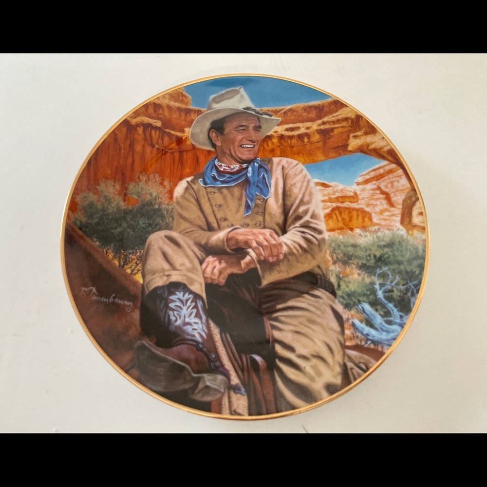 John Wayne Collector Plate, Legend Lives On